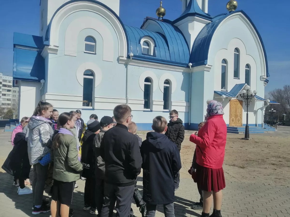 You are currently viewing Введенский храм Сосновоборска открыл двери для Пасхальных экскурсий