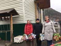 Маганский детский дом-интернат получил Пасхальные угощения от красноярского храма