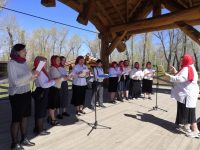 На острове Татышев состоялся концерт-поздравление «Пасха Красная» от воскресных школ Красноярской епархии