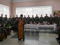 В Ужуре священники провели пасхальные беседы с военнослужащими ракетной дивизии