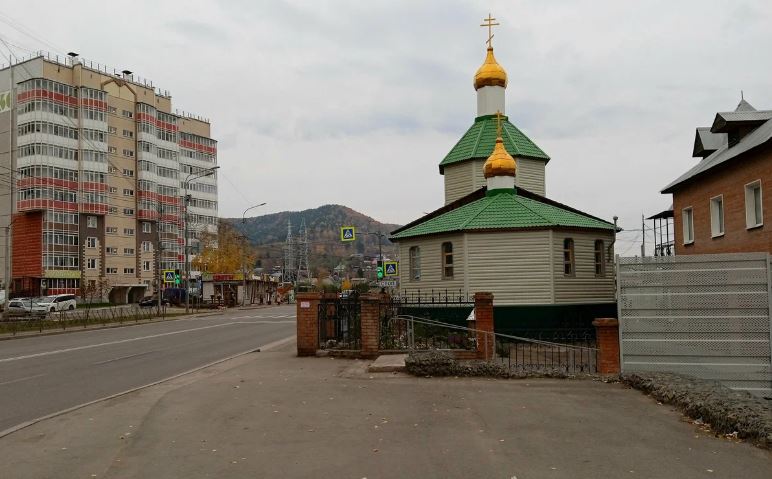 Пасхальное поздравление воспитанников воскресной группы при Трехсвятительском храме